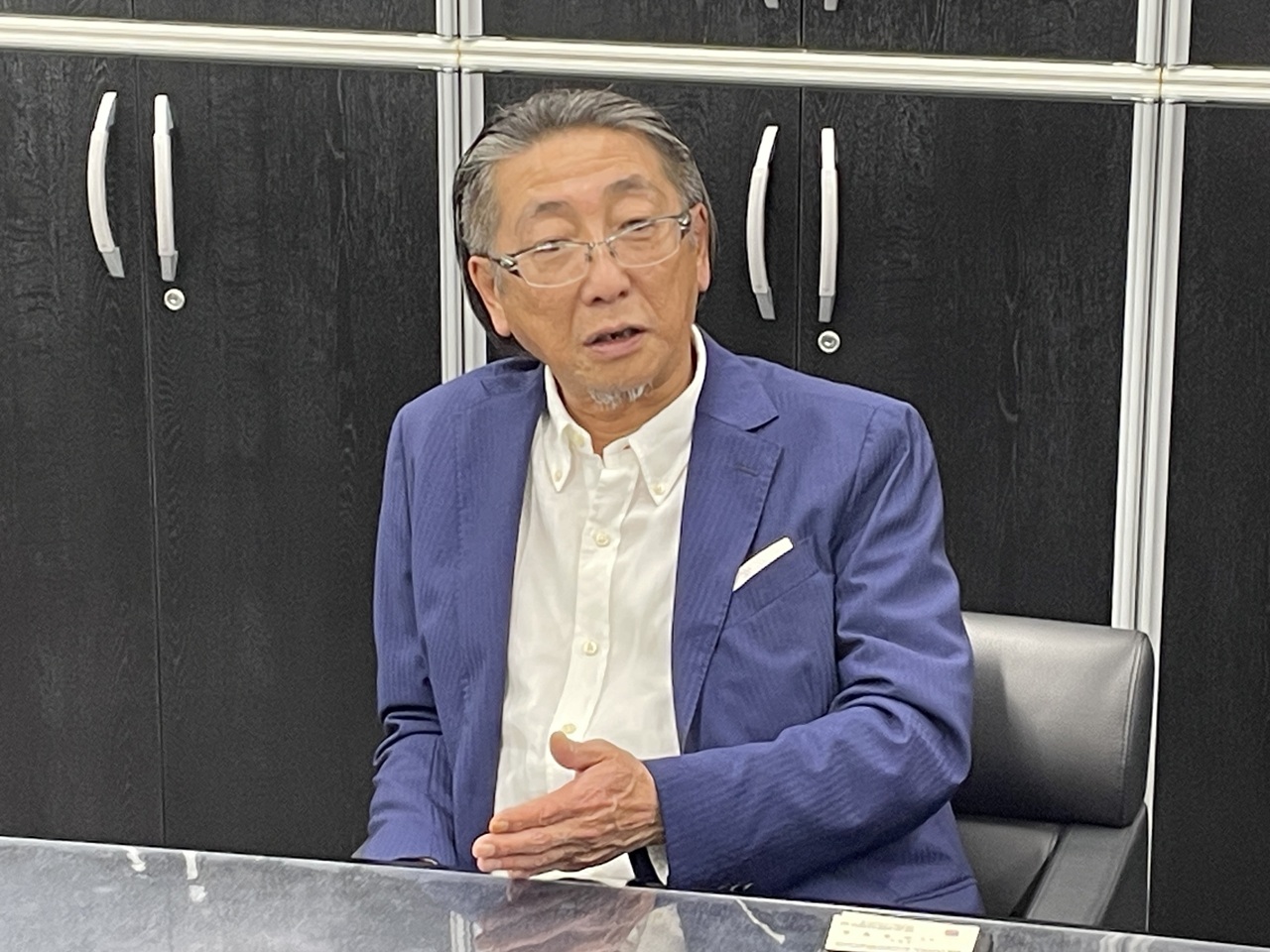 東社長