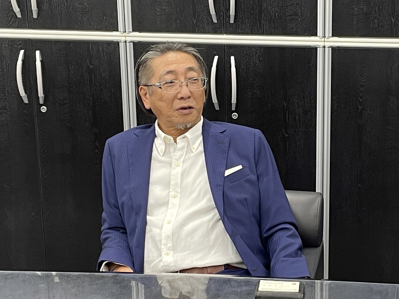 東社長